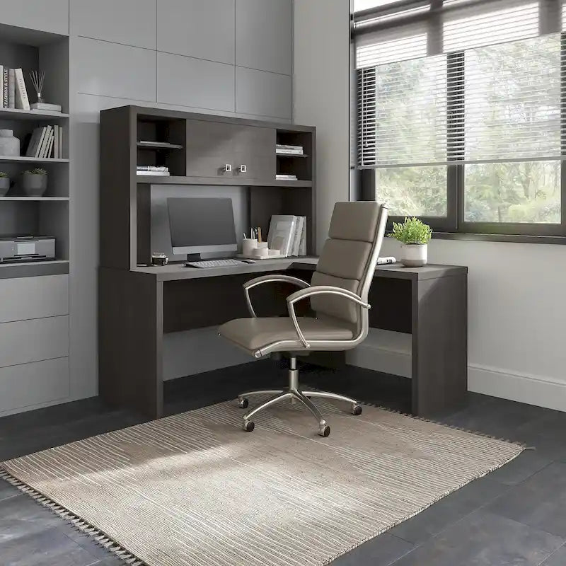 Bureau d'angle avec huche de rangement