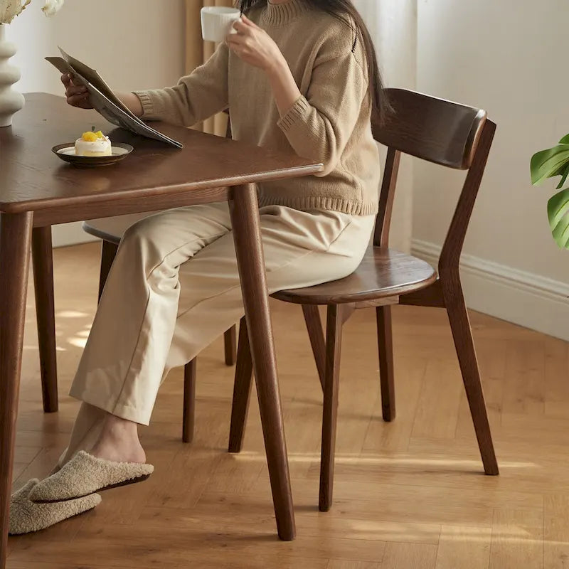 Solid Oak Wood Dining Chair – Natural Grain, Comfortable Backrest, 46.5×54×80cm